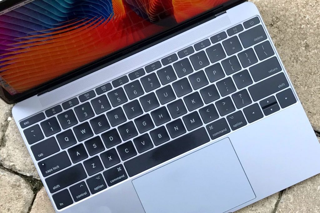 Есть ли на macbook русская клавиатура