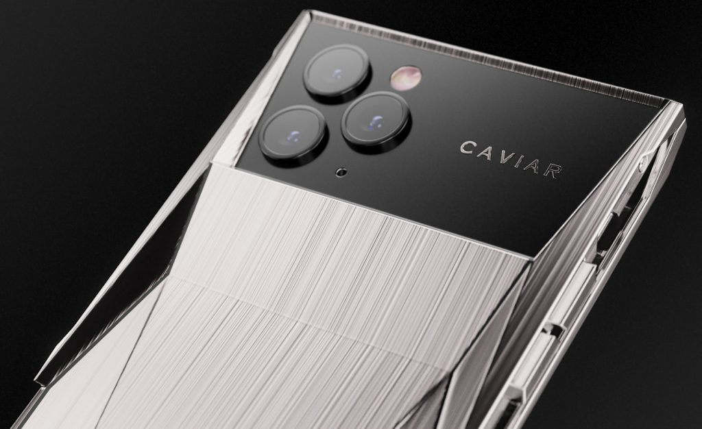Caviar выпустила люксовый iPhone 11 Pro в стиле Tesla Cybertruck
