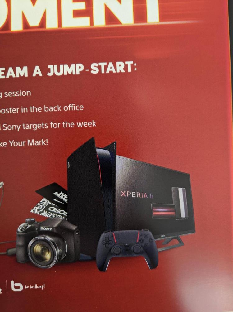 В сети опубликован черный вариант дизайна консоли PlayStation 5