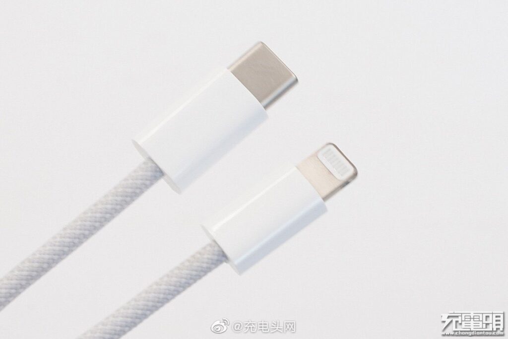 Опубликованы первые фото обновленного кабеля Lightning для iPhone 12