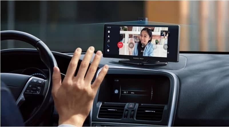 Huawei распродала партию автомобильных экранов за 60 секунд