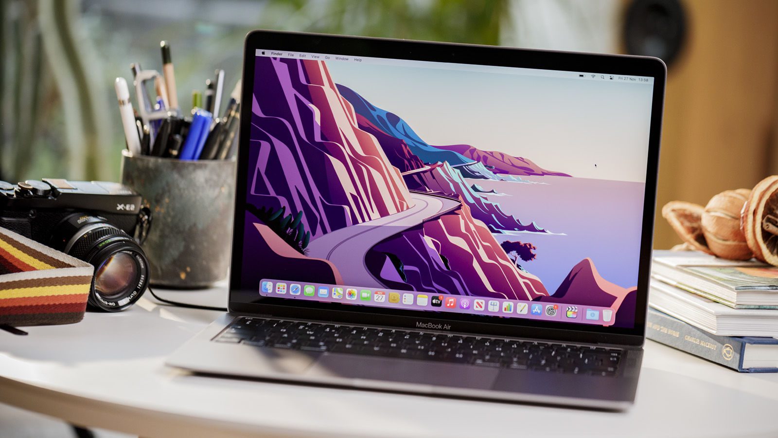 Почему Apple MacBook Air M1 – лучший ноутбук в своем классе