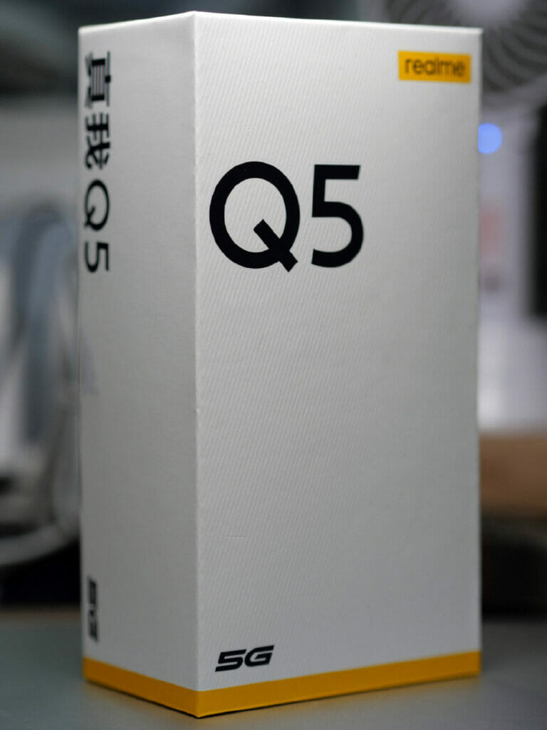 Новый среднебюджетный смартфон Realme Q5 дебютировал в Китае