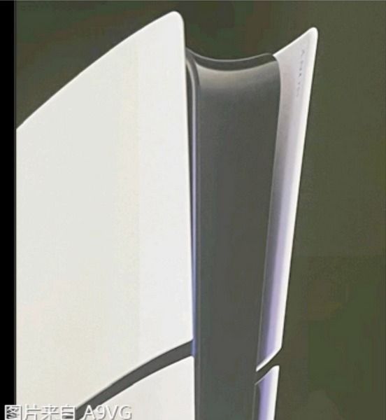 На китайском форуме появилось первое изображение PS5 Slim