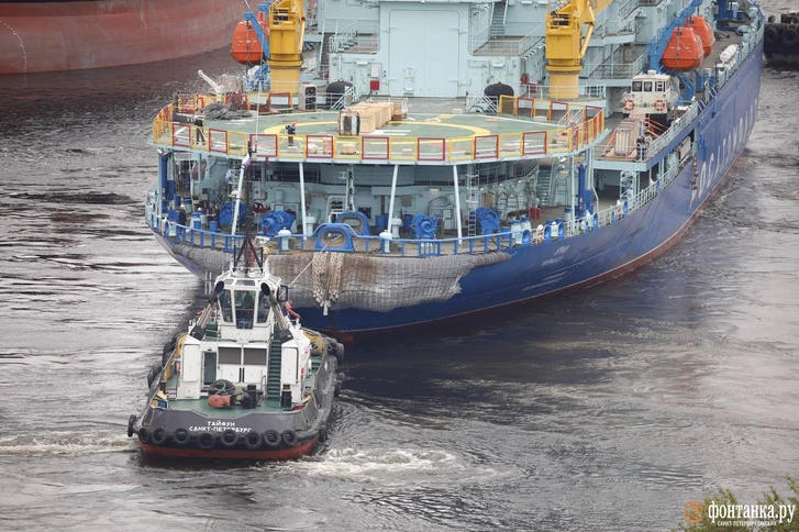 Фонтанка: Атомоход «Урал» прибыл в Петербург на ремонт в Кронштадте