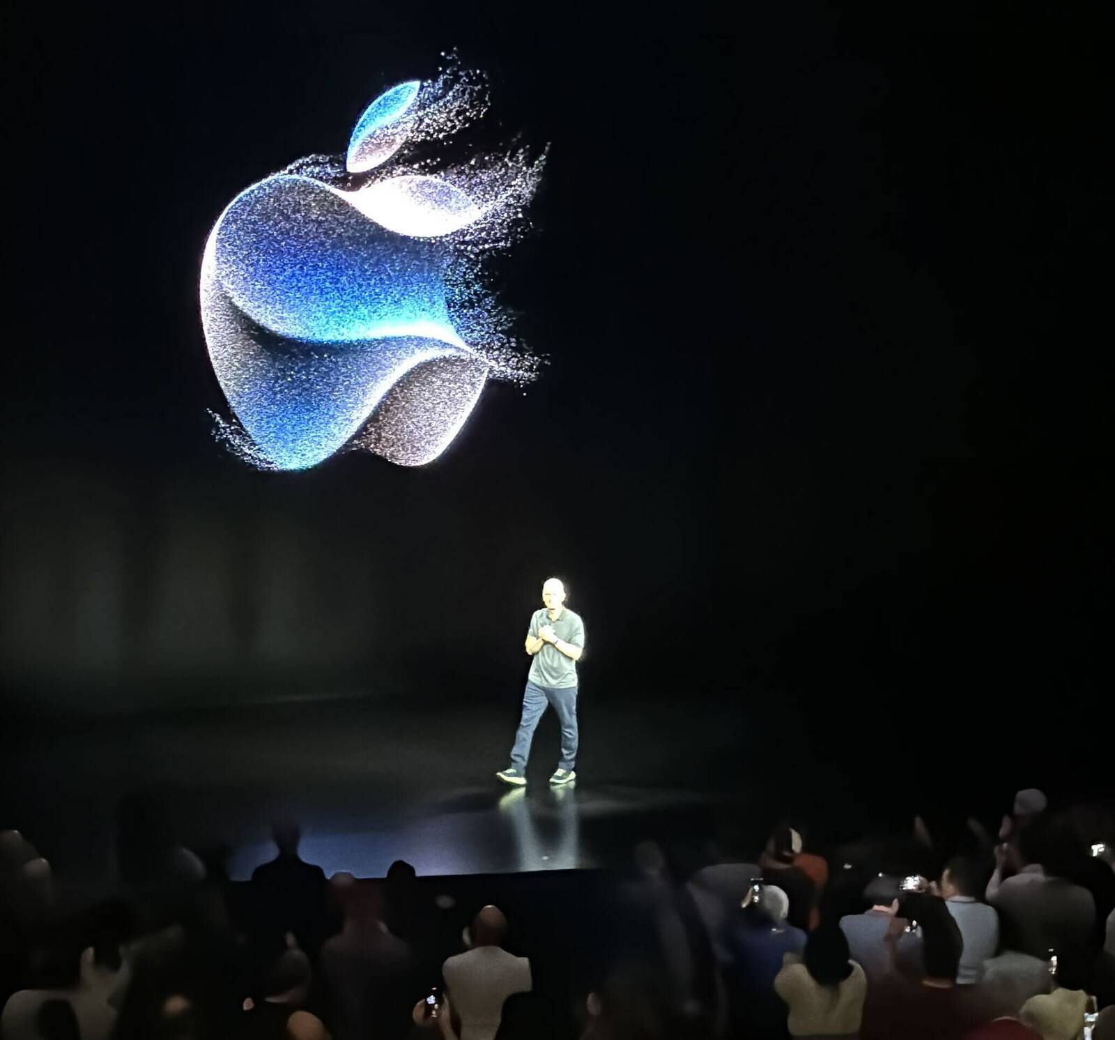 Apple начала свою презентацию «Wonderlust» 2023 года