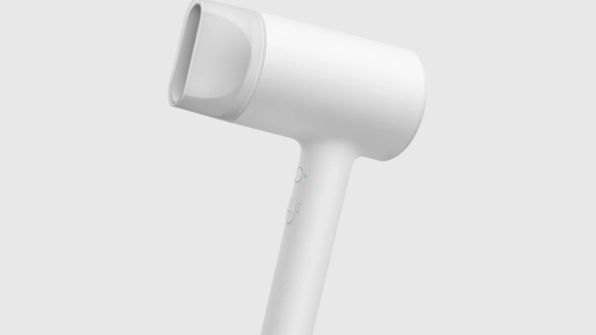 Xiaomi презентовала умный «водоионный» фен для волос за 7,7 тыс рублей