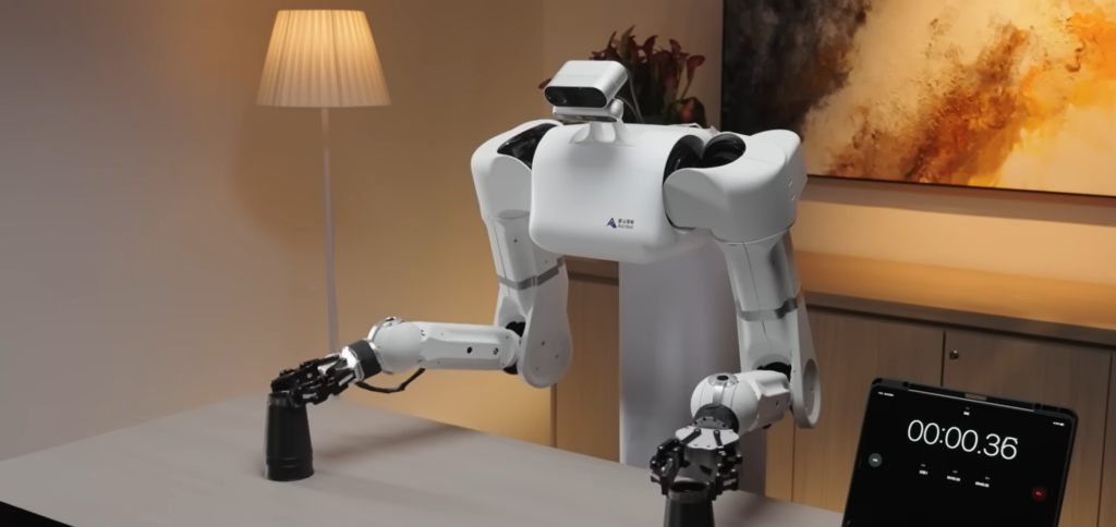 В КНР продемонстрировали «робота-домохозяина» Astribot