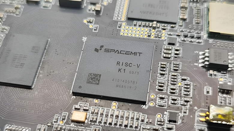 Китайский стартап SpacemiT сделал ноутбук на RISC-V-процессоре за 300 долларов