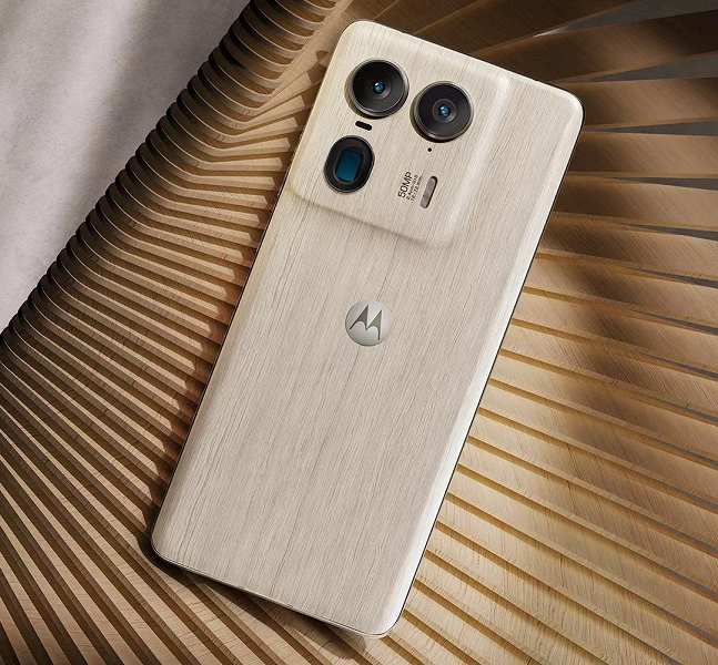 Motorola представила в Китае свой смартфон Moto X50 Ultra