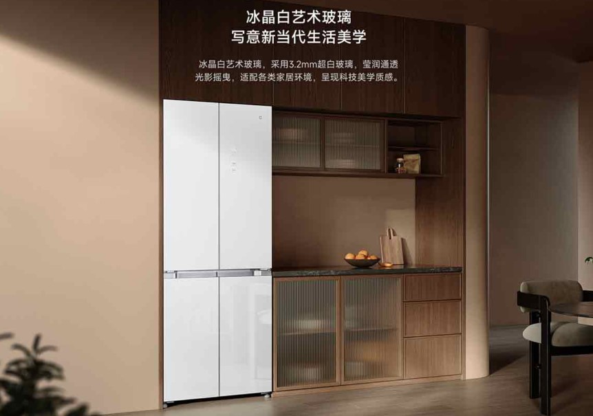 Xiaomi сделала холодильник на 439 л со стеклянными дверцами