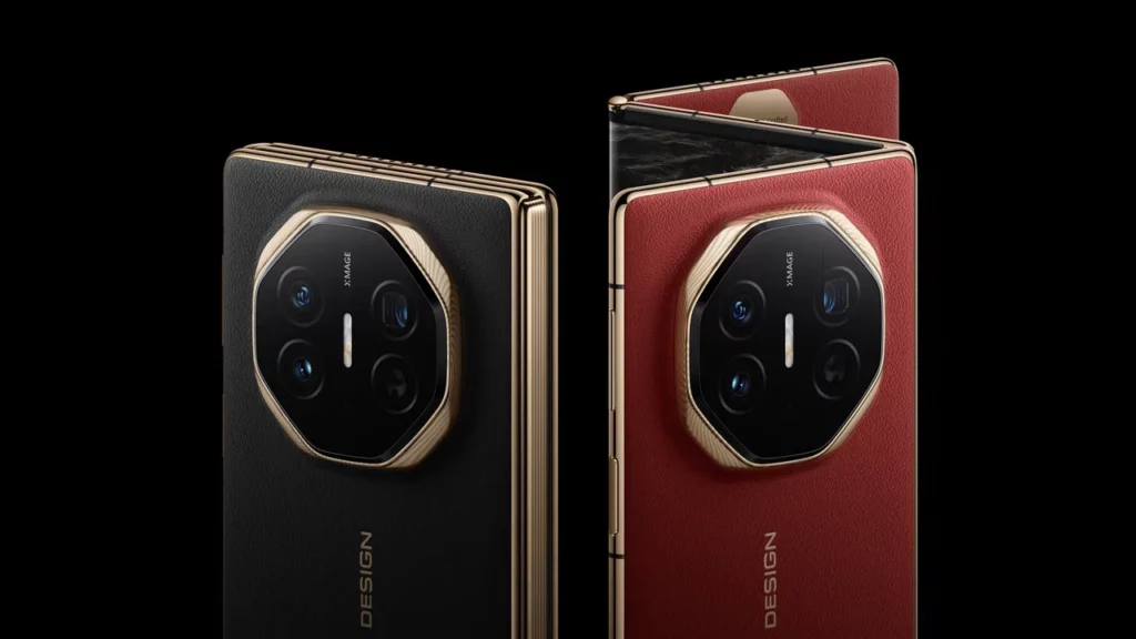 В РФ открыли предзаказы на Huawei Mate XT по цене от 340 тыс. рублей
