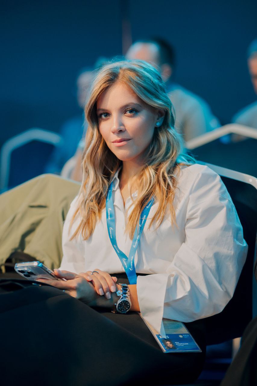 Алина Зиннатуллина о том, как блогеры становятся полноценными медиаплатформами