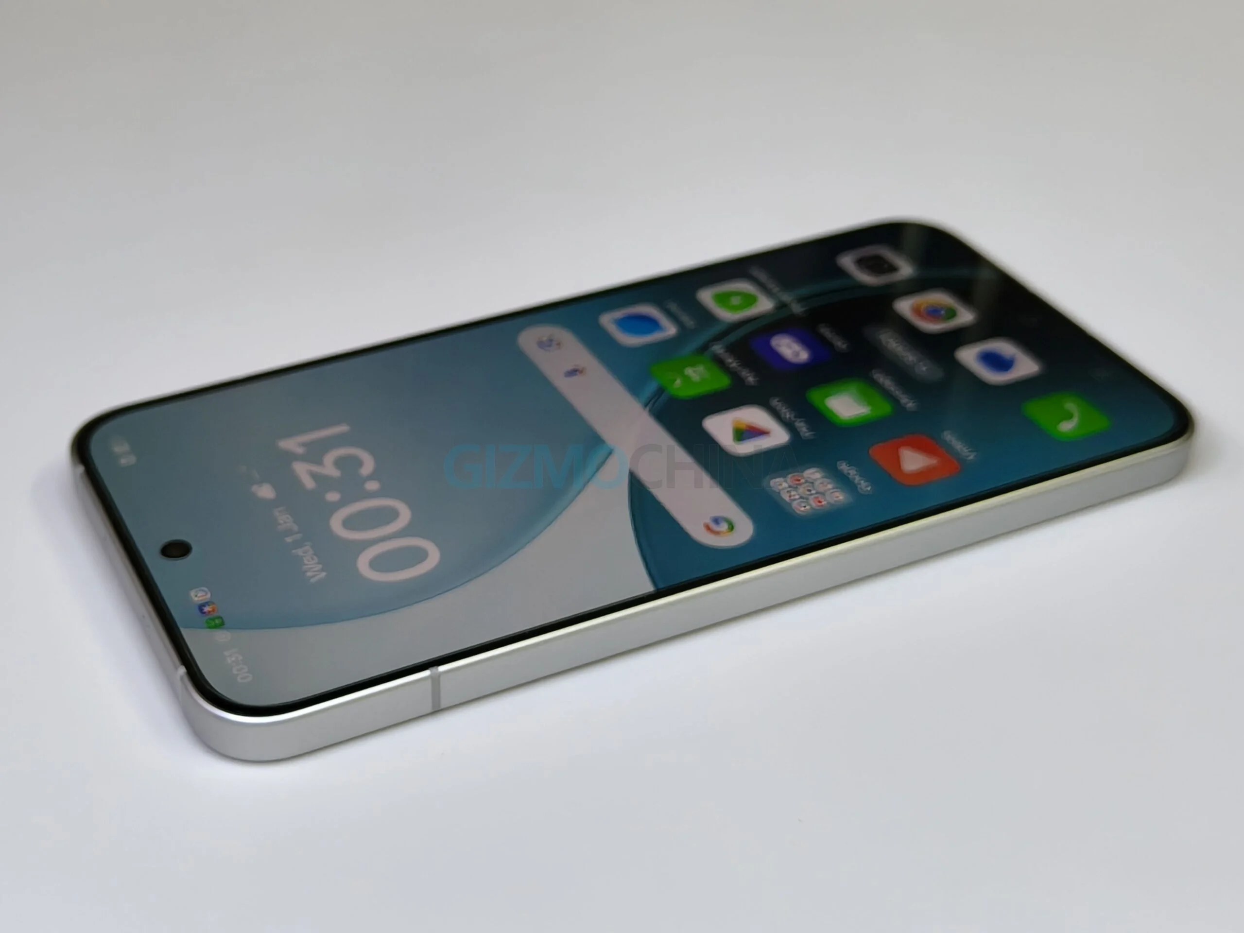 Oppo Reno 14 5G: стильный смартфон с мощной батареей и камерой