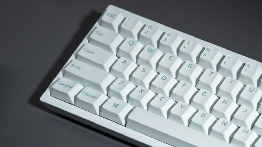 Keychron выпустила керамическую клавиатуру Q16 HE 8K