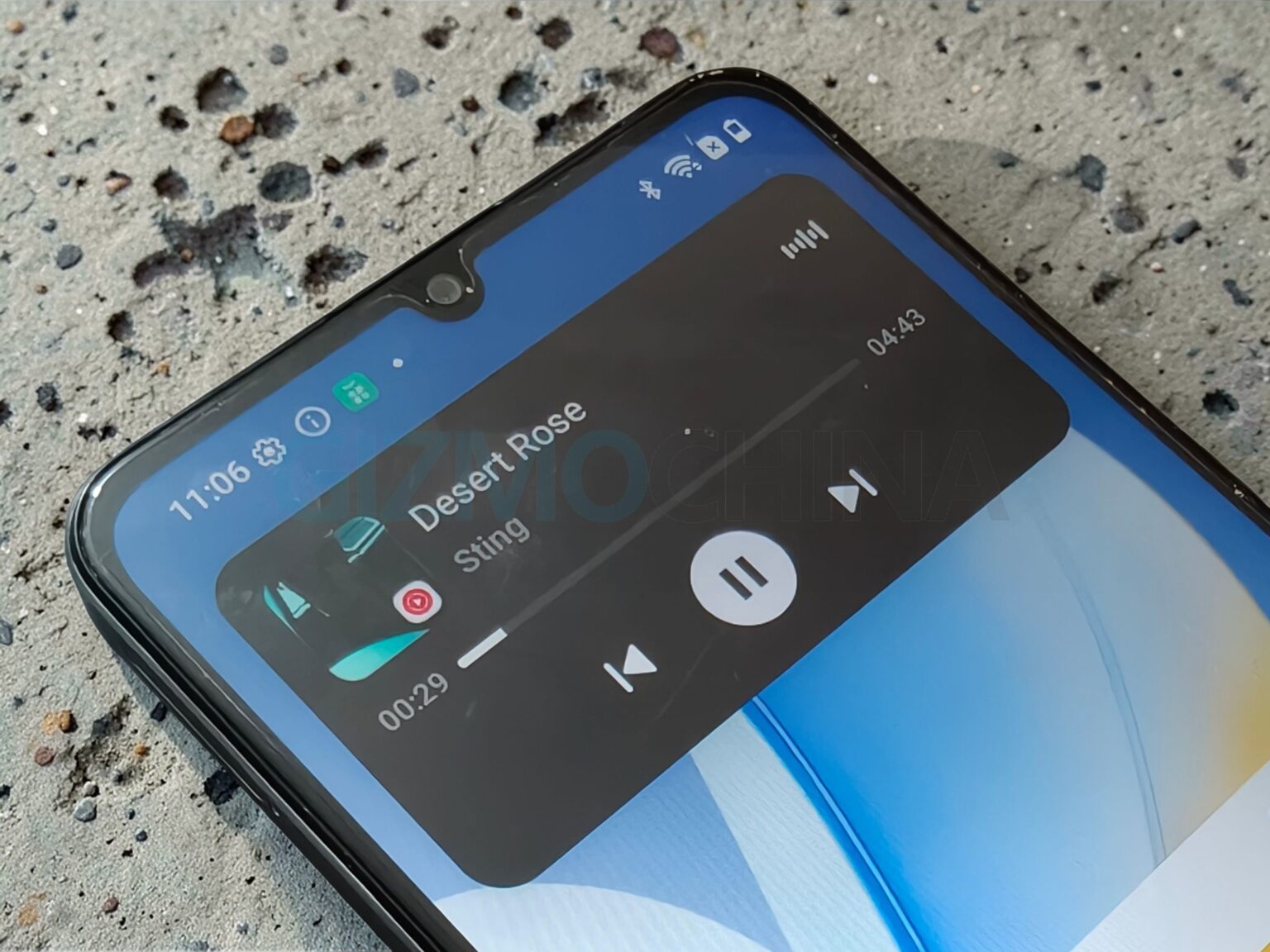 Realme представила P4 Lite 4G с большим аккумулятором и практичными функциями