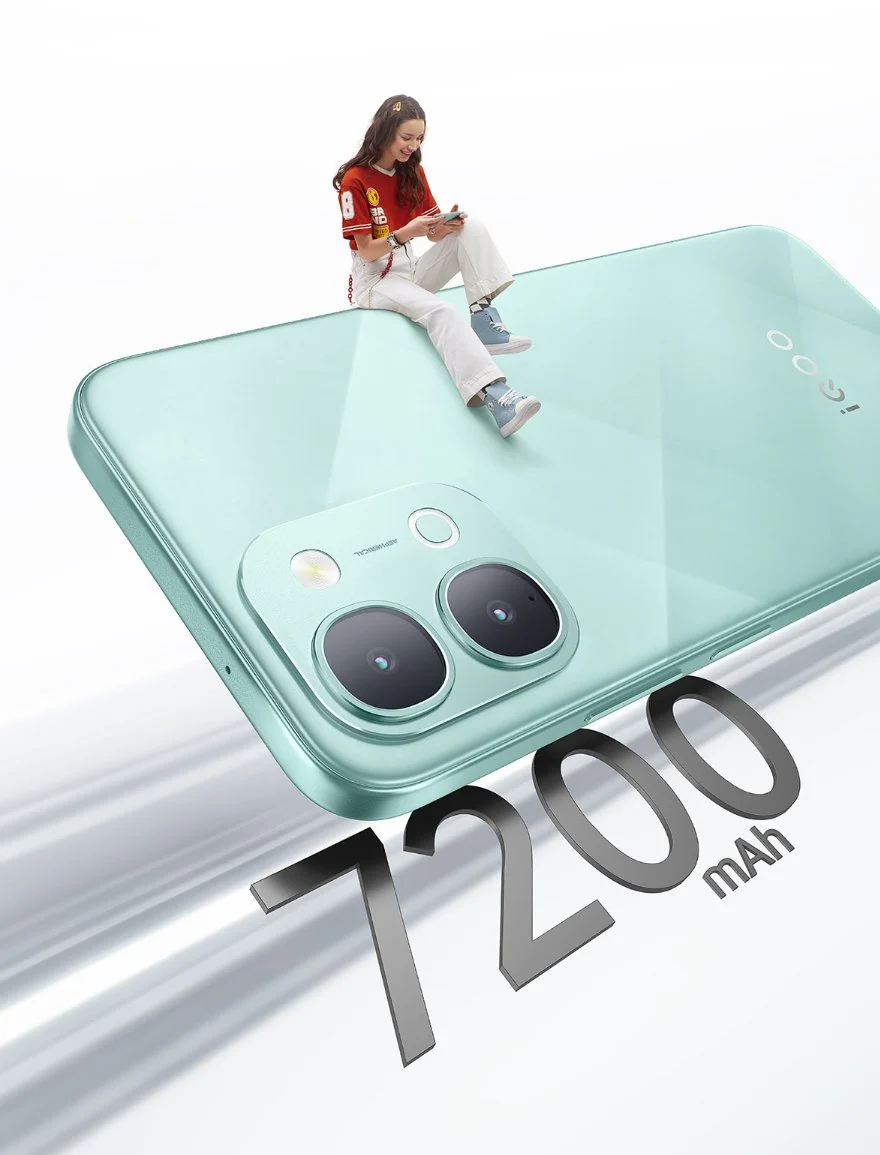 iQOO Z11x представят 12 марта с огромной батареей на 7200 мА·ч iQOO Z11x представят 12 марта с огромной батареей на 7200 мА·ч